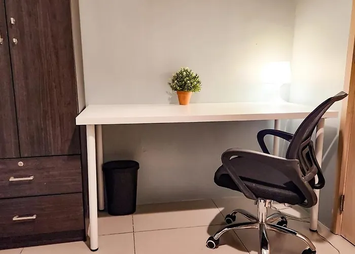 Apartment Luxury 2br In Makati With Billiard & Netflix *