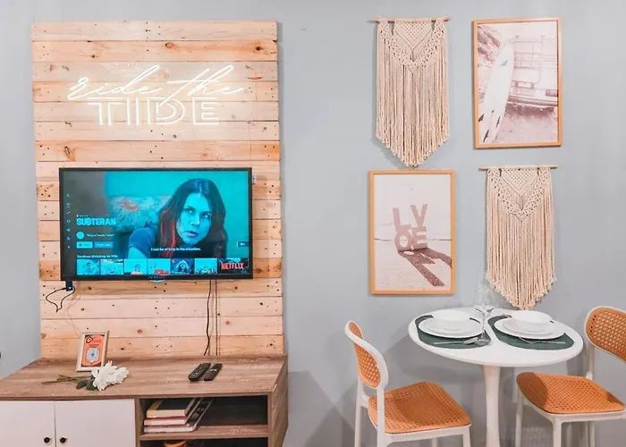 Luxury 2br In Makati With Billiard & Netflix * Manila