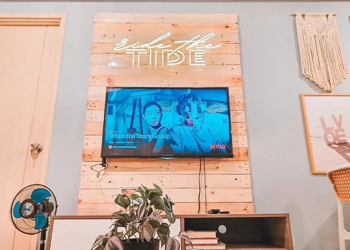 Luxury 2br In Makati With Billiard & Netflix Apartment Manila