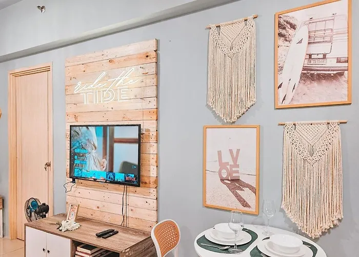 Luxury 2br In Makati With Billiard & Netflix Apartment Manila